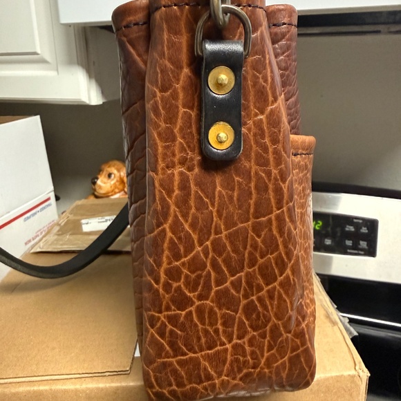 Go Forth Goods Cognac Bison Medium Rennie NEW - Picture 2 of 6